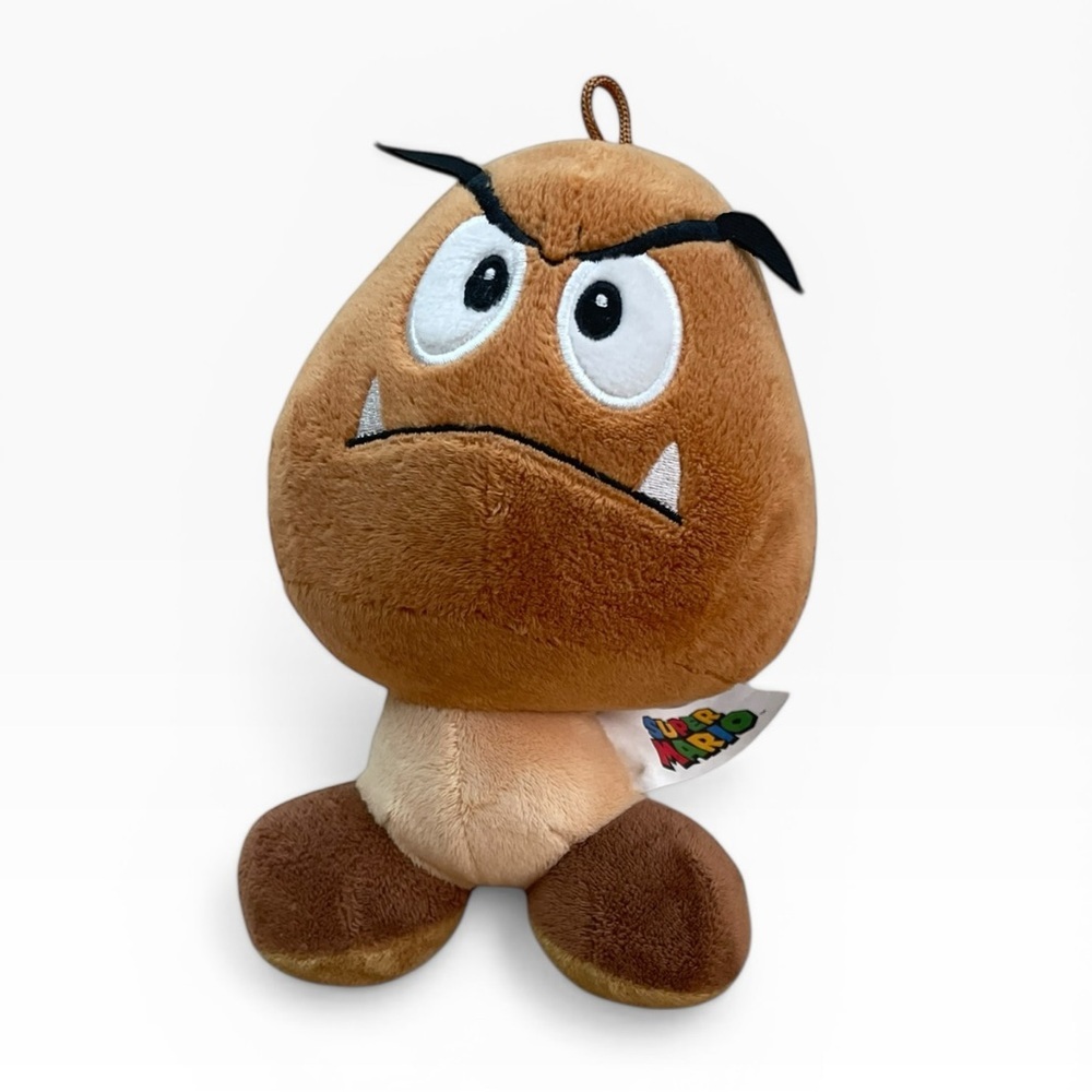 Super Mario Goomba Plush size 7” Brown Super Nintendo